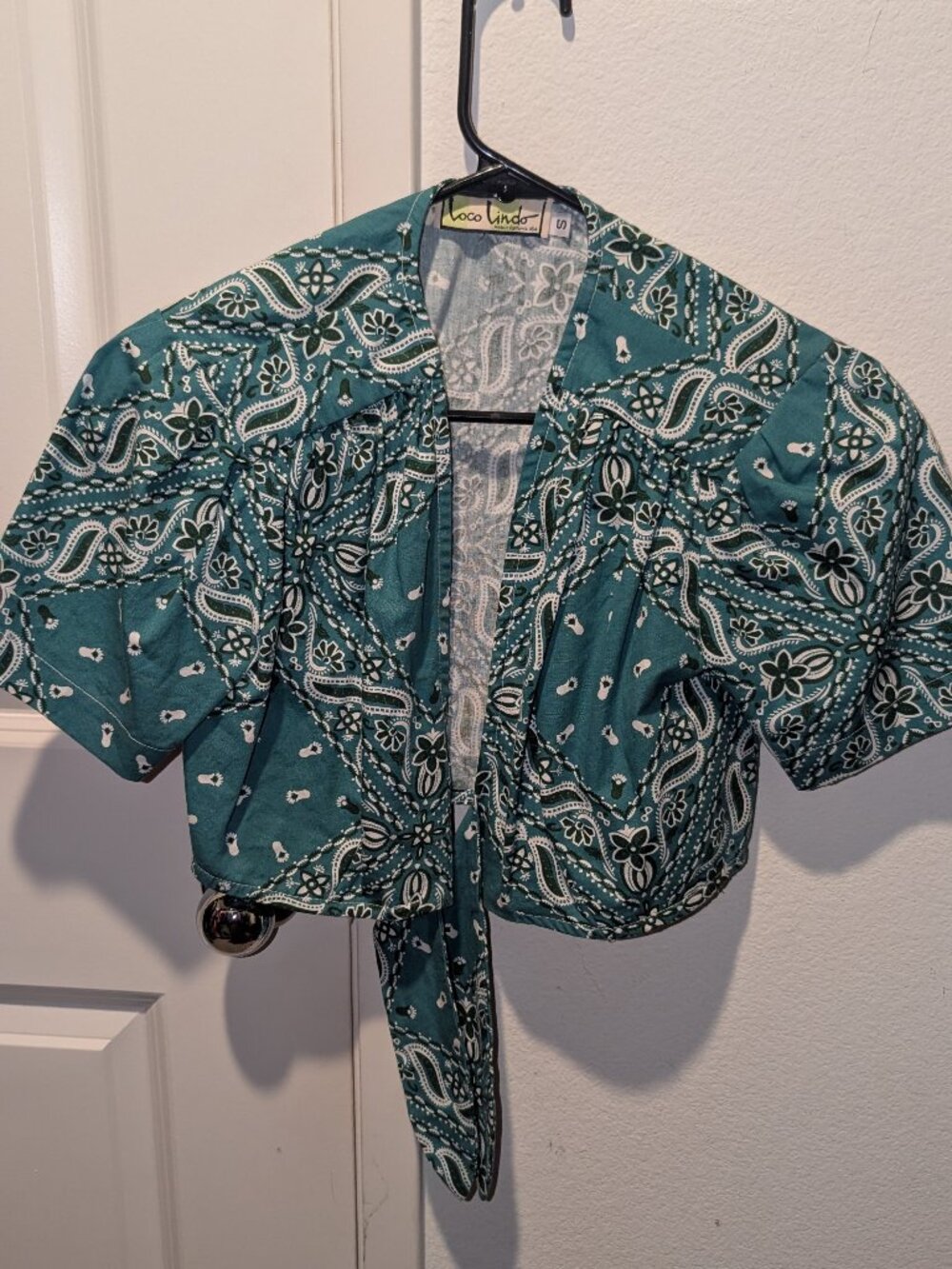 Stagecoach Blue Teal Women's Paisley Tie Top Cropped Short Sleeve Western